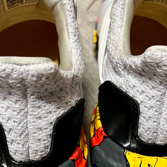 ULTRABOOST DNA 5 SHOES - Picture 10 of 11